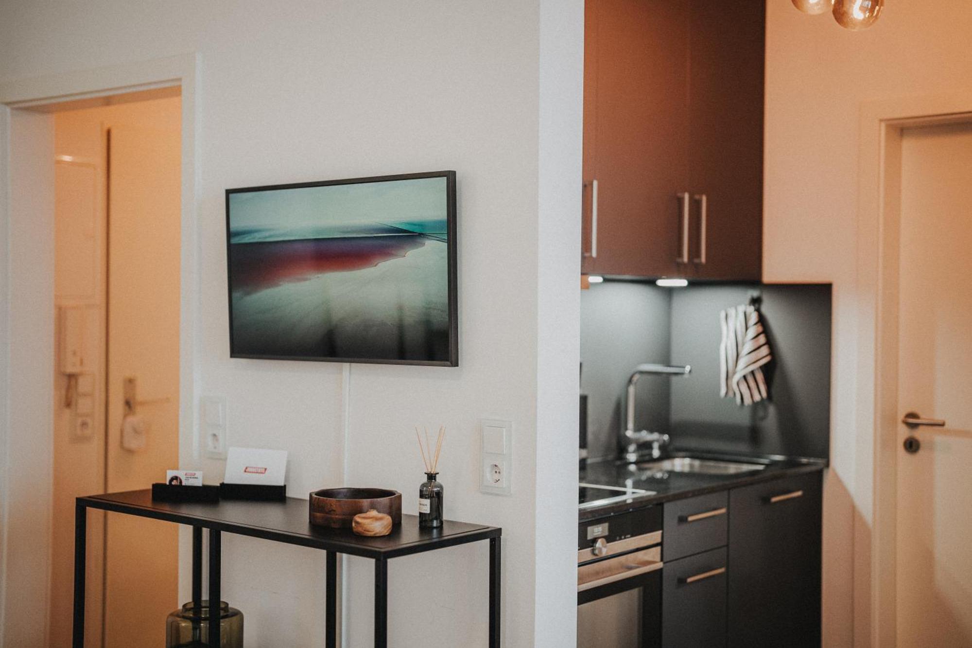 Downtown Apartment Mit Luxusbad Am Hafen Nur 5 Minuten Zu Fuss In Die Innenstadt Und Zum Bahnhof! Oldenburg Exterior foto